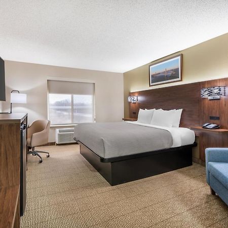 Quality Inn & Suites Rockport-Owensboro North Gold Award Winner Exterior photo