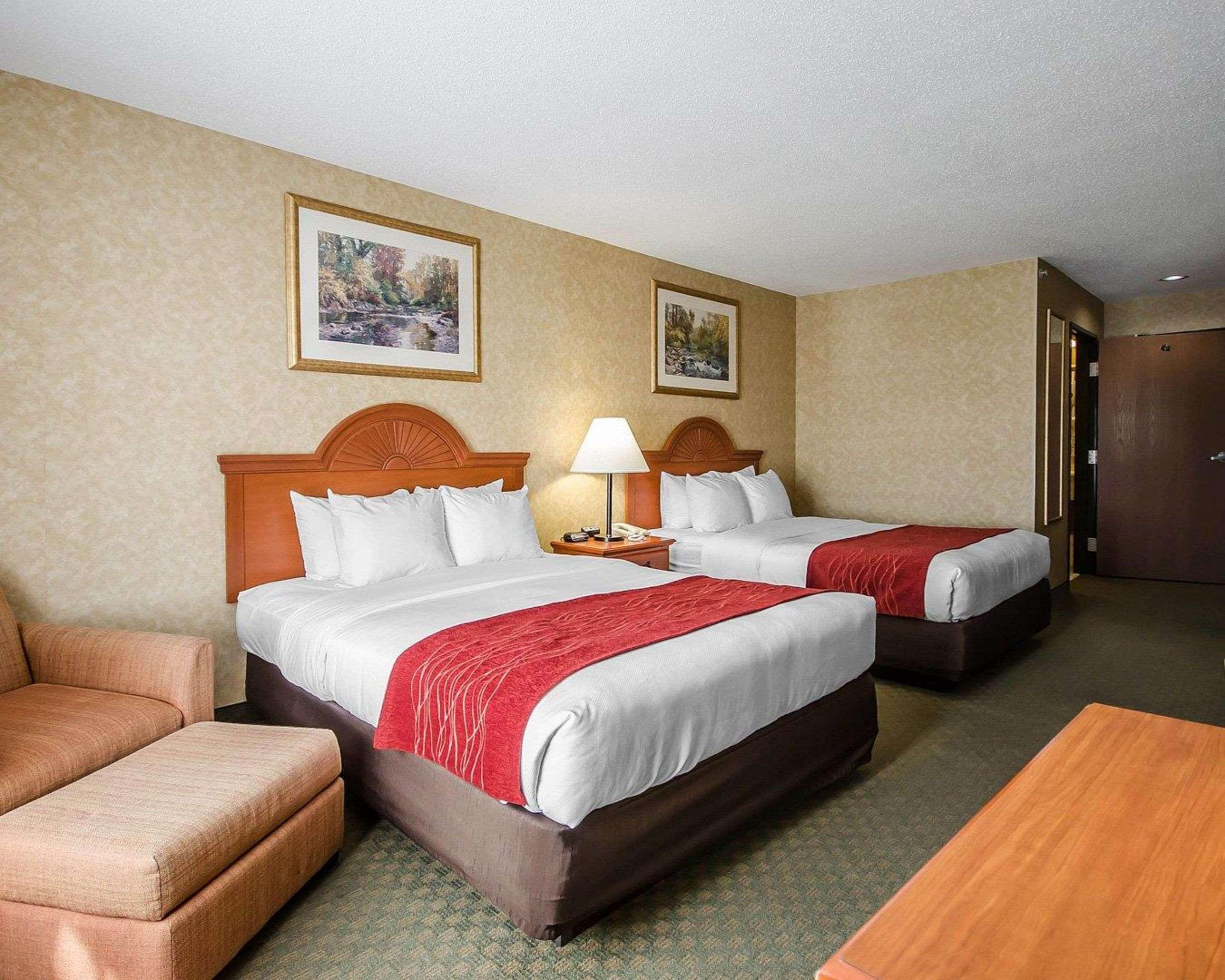 Quality Inn & Suites Rockport-Owensboro North Gold Award Winner Exterior photo